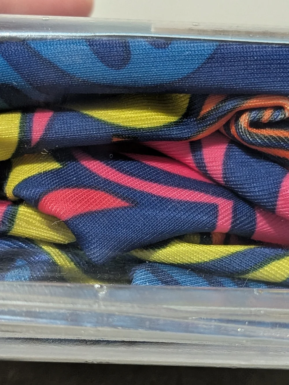 Samsonite Printed Luggage Cover in Multicolor Swirl Print - Picture 7 of 8